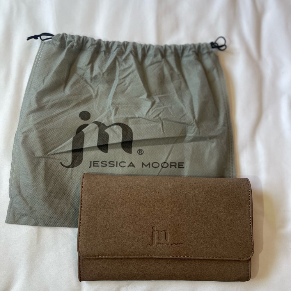 NWT Jessica Moore Brown Crossbody Clutch